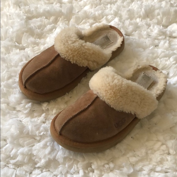 poshmark ugg slippers